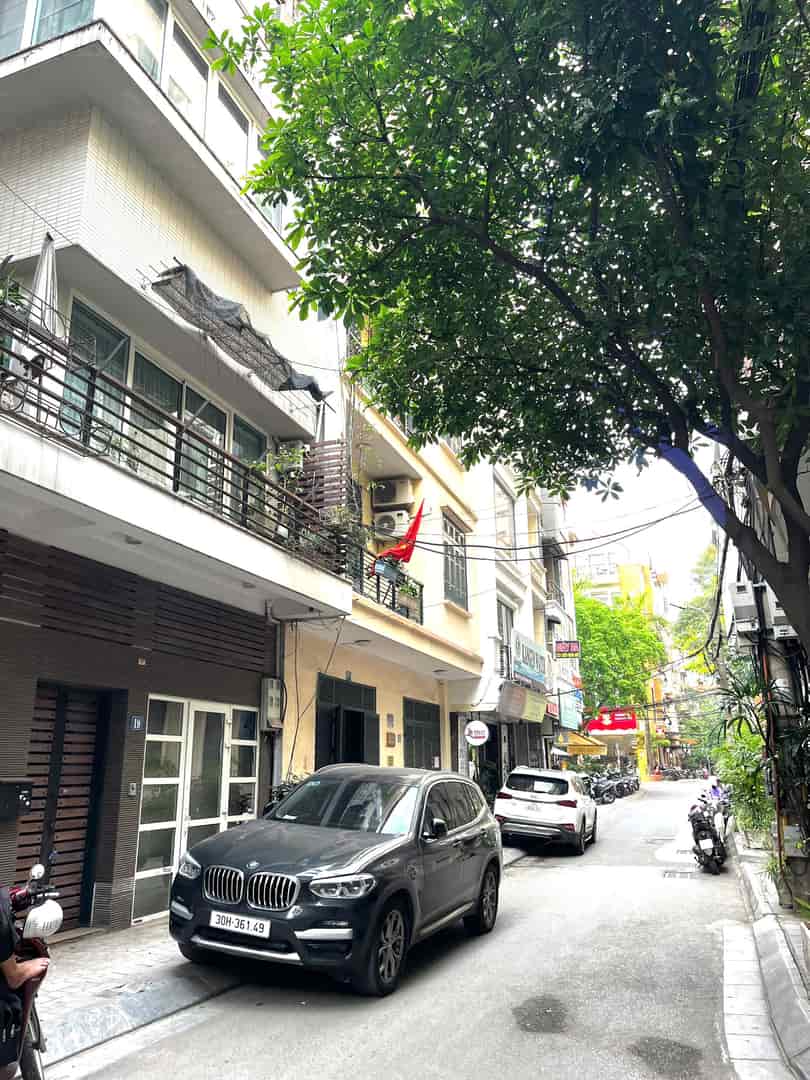 Bán nhà phố Quần Ngựa Ba Đình, ô tô, 60m, 5 tầng chỉ nhỉnh 23 tỷ
