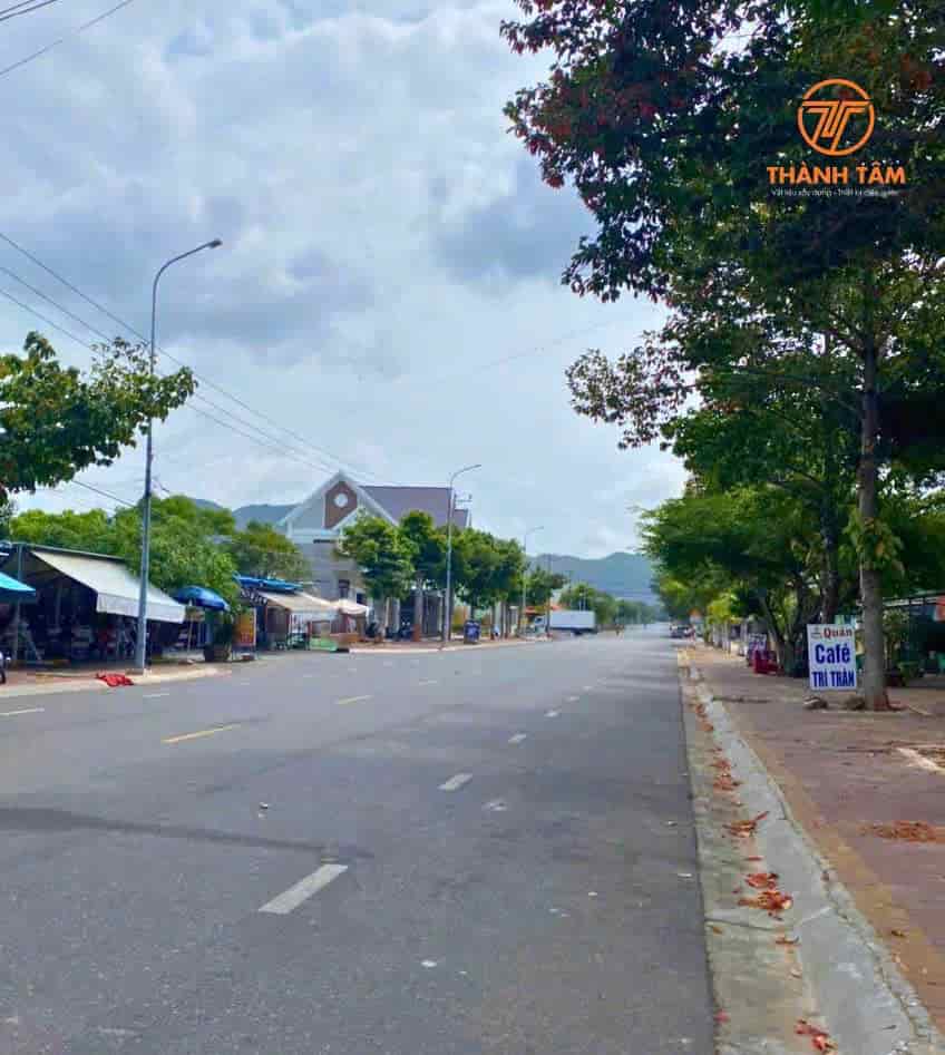 LÔ GÓC NGAY TRUNG TÂM HÀNH CHÍNH LONG HẢI, MẶT TIỀN LÊ DUẨN