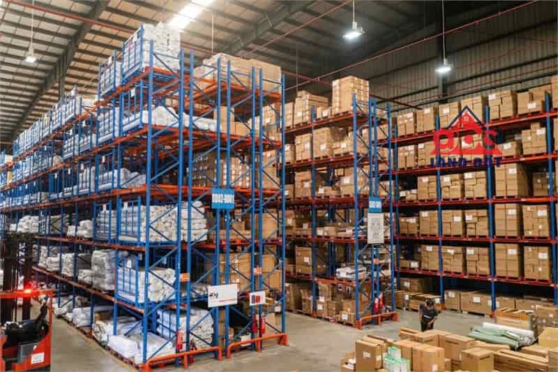 Kho chứa hàng, lưu trữ, cho thuê thời gian linh hoạt. trang bị hệ thống giám sát tân tiến