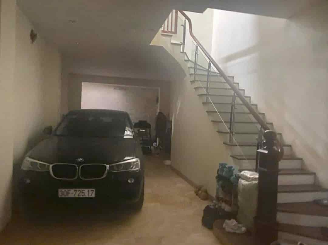 Bán nhà Trần Quang Diệu phân lô kinh doanh 40m ra phố