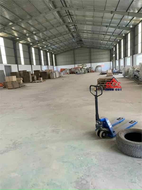Nhà xưởng kiên cố thu hút đầu tư sản xuất linh hoạt nhiều ngành nghề. trống xưởng