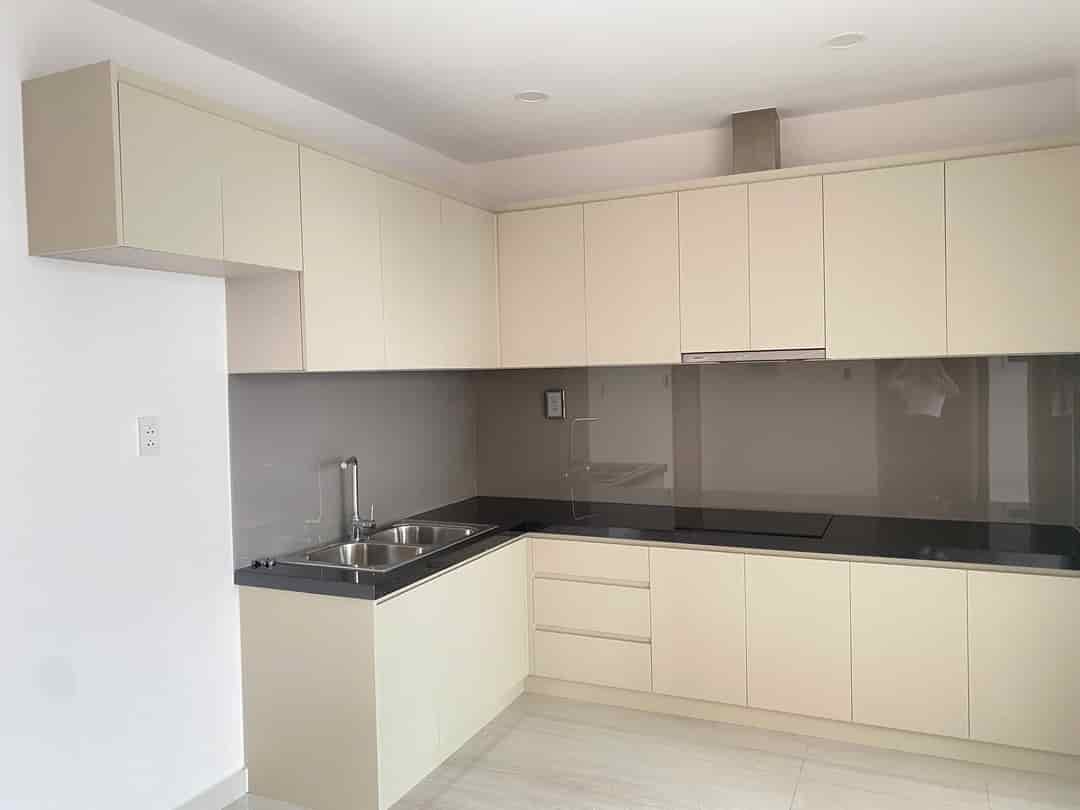 Bán căn hộ 1PN 52m2 tầng cao view đẹp giá 1tỷ680 bao sổ, tặng 36 tháng PQL.