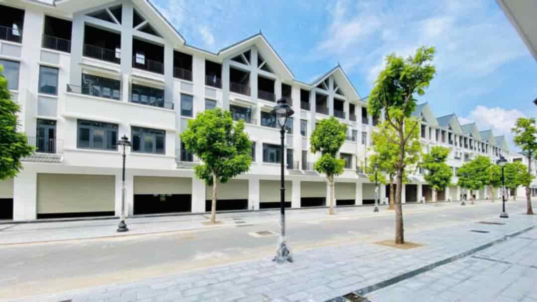 Bán nhà liền kề khu Nhật (gần 3 toàn chung cư) Hinode Royal Park, giá 18 tỷ vnd, diện tích 110m2