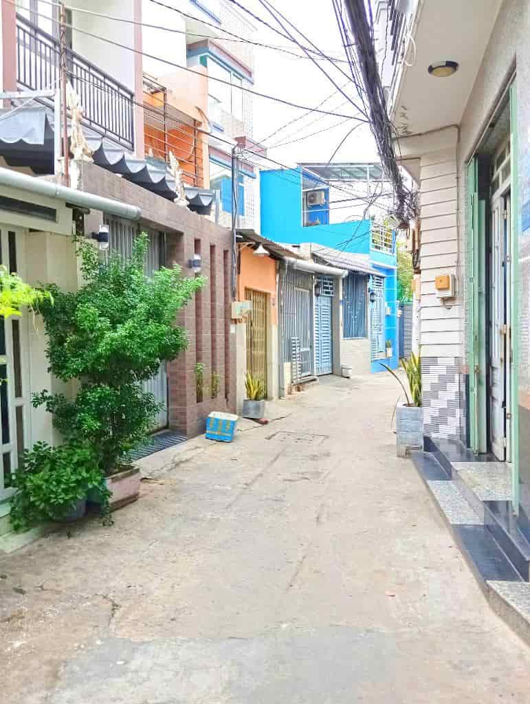 CẦN TIỀN BÁN RẤT GẤP NHÀ, BÌNH ĐỨC [P15, Q8] DT: 75M2 (6X 13M) 2PN, 2WC, CHỈ 3.8 TỶ