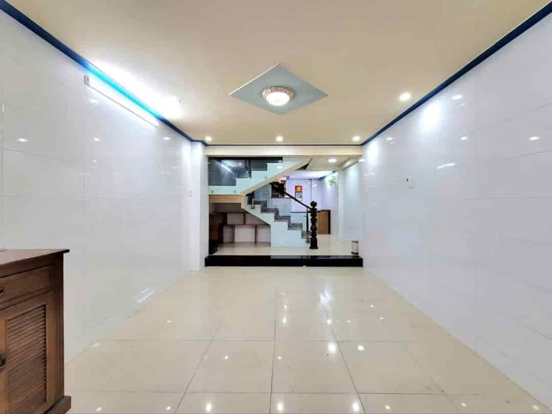 Nhà hẻm 5m, 60m2, 2tỷ250 Đ.Nguyễn Ảnh Thủ, P.Tân Chánh Hiệp, quận 12, gọi ngay em xem nhà