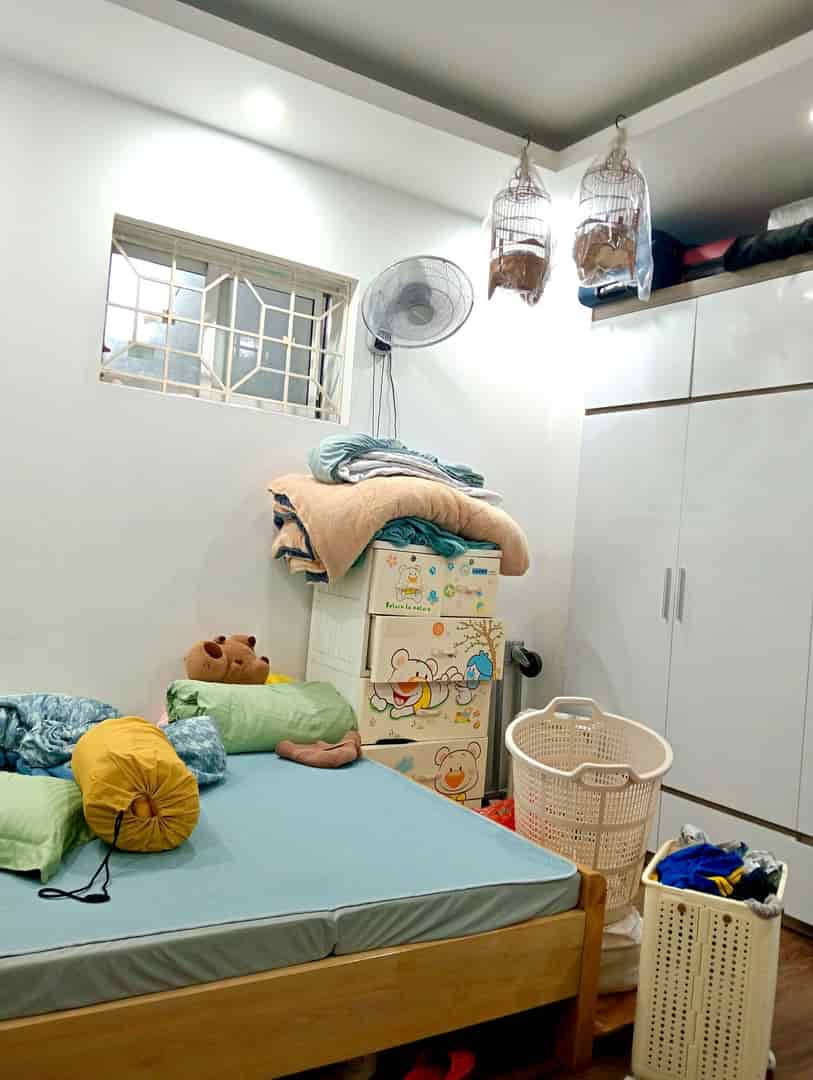 Chính chủ bán gấp chung cư Tòa No2 Huỳnh Thúc Kháng, Đống Đa. DT 100m2 3PN, 7,3 tỷ