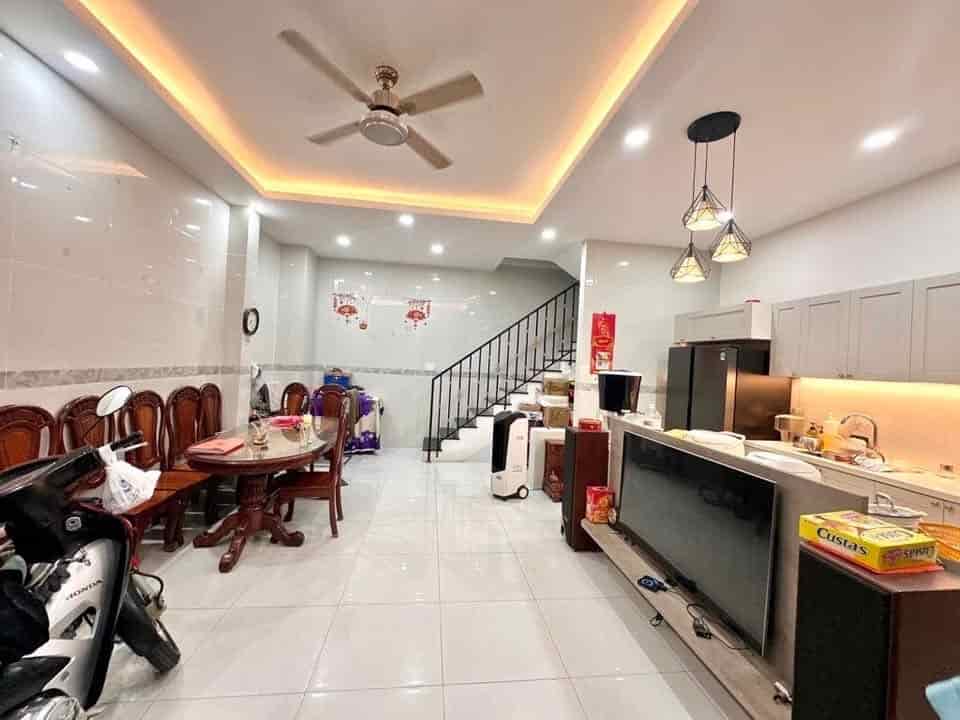 Bán gấp nhà Trường Chinh, Phường 12, Tân Bình, Giá 3 tỷ 800, Diện tích 58,5m2