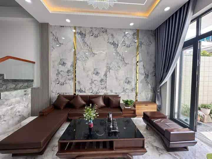 Chính chủ bán nhà đường Phan Chu Trinh, P.24, quận Bình Thạnh diện tích 48,8m2 giá 2tỷ530tr, sổ hồng riêng