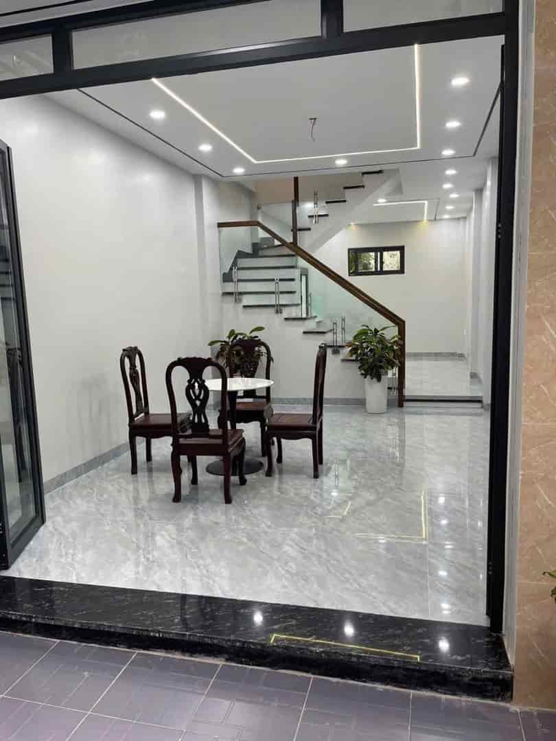 Chính chủ cần bán nhà Tôn Đản P8 Quận 4 DT 60m2 Giá 3,5 tỷ Lh @932861530 Vân