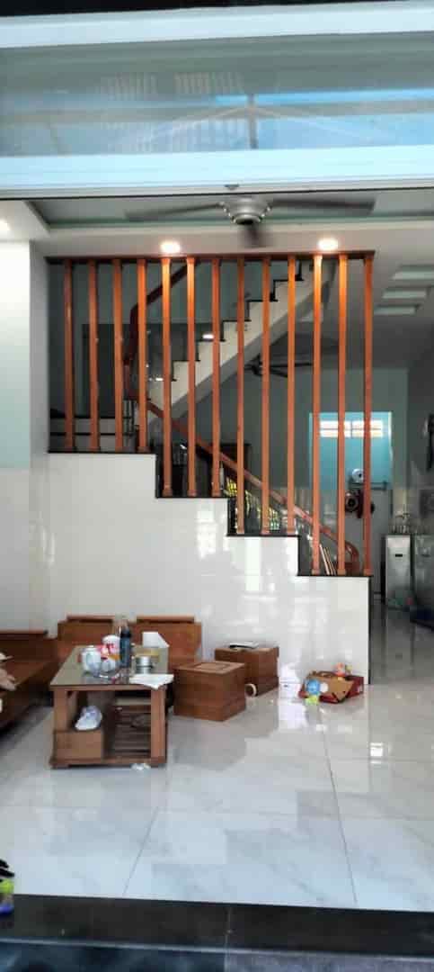 Cần tiền xoay vốn bán nhà Vườn Lài An Phú Đông Quận 12 DT 90m2 Giá 3 tỷ lh @932861530 Vân