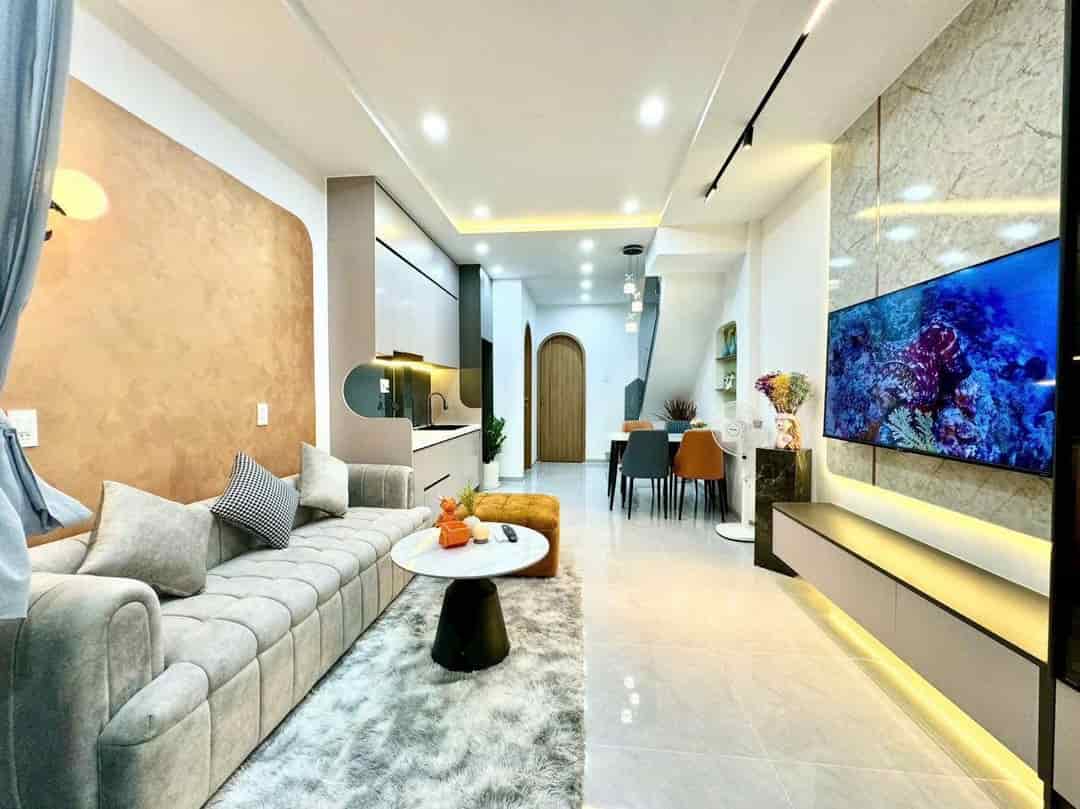 Cần tiền bán nhà Huyện Thanh Quan P6 Quận 3 DT 80m2 Giá 3 tỷ lh @932861530 Vân