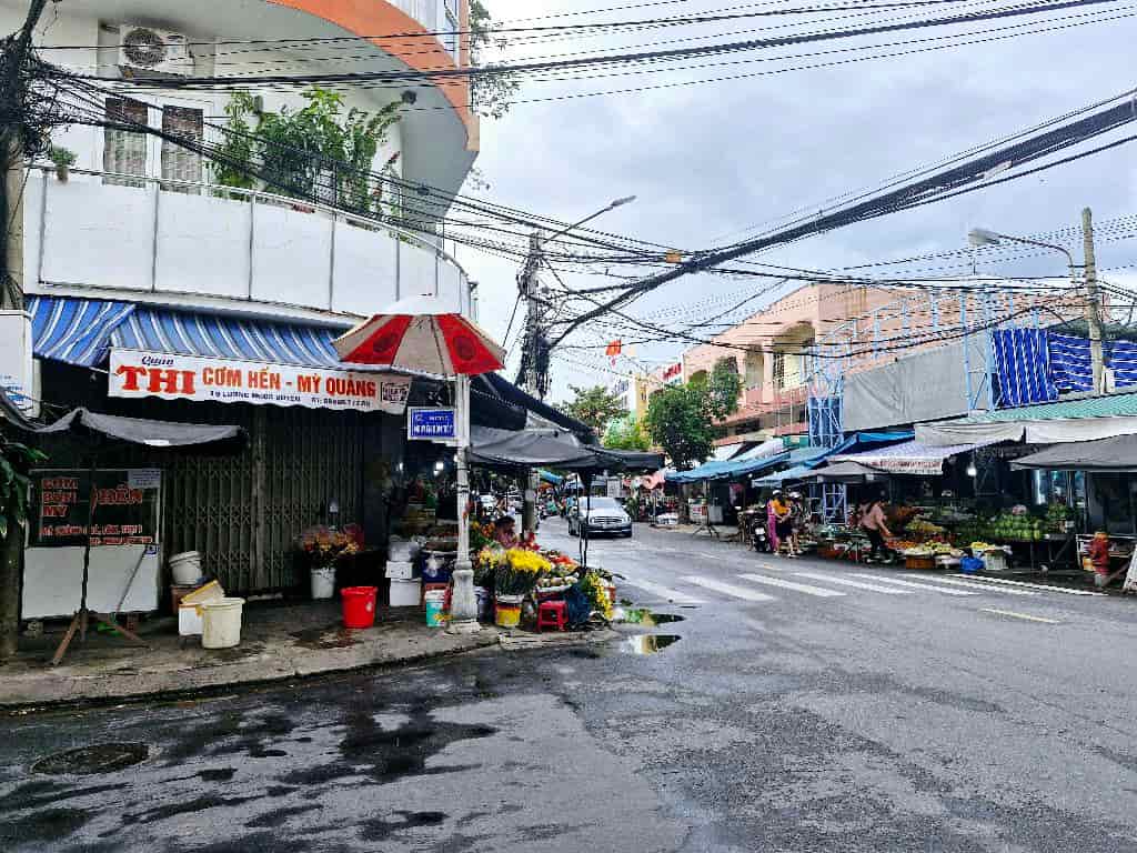 Sót lại căn nhà kiêng cố đường 2 oto tránh ngay chợ Đống Đa, giá chỉ hơn 3 tỷ