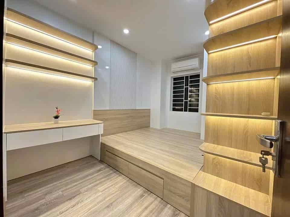 Bán nhà riêng 75m2 ở Đường Huỳnh Tịnh Của, Quận 3 sổ hồng riêng