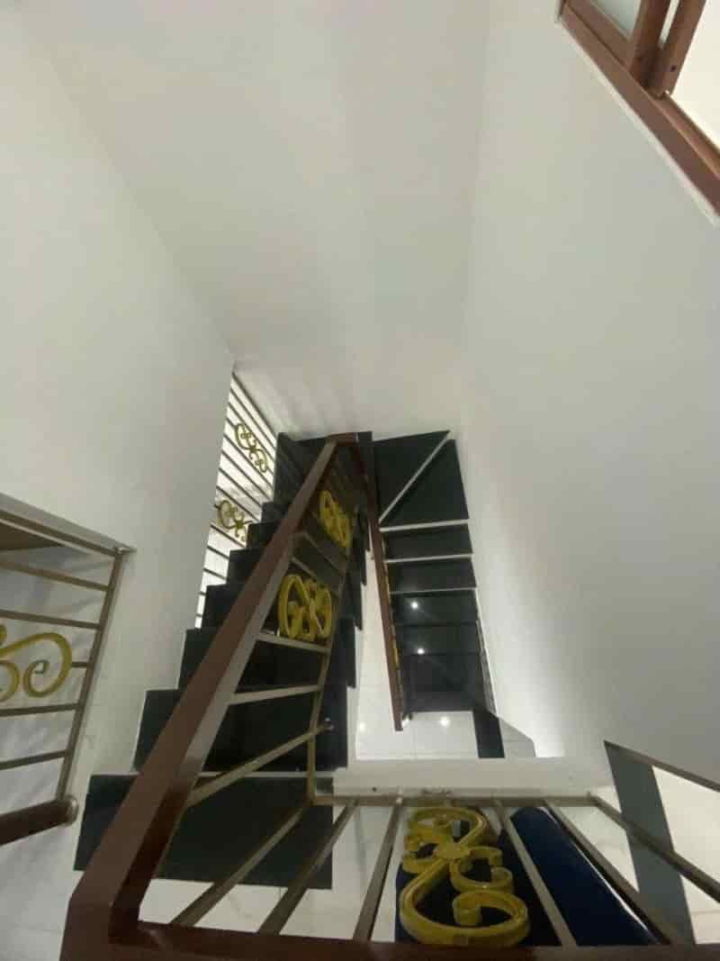 Bán nhà 2 tầng, 42m², 2PN, 2WC, Linh Tây, Thủ Đức, 3.3 tỷ