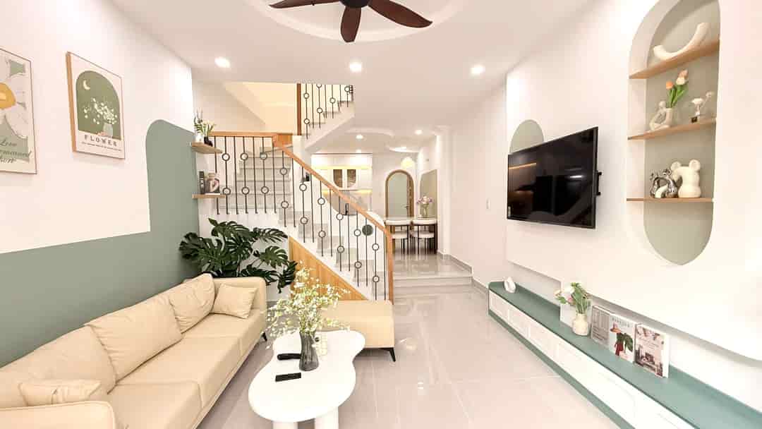 NHÀ ĐẸP P14 GÒ VẤP, PHÙ HỢP CẶP VỢ CHỒNG TRẺ, GẦN CHỢ TRƯỜNG
