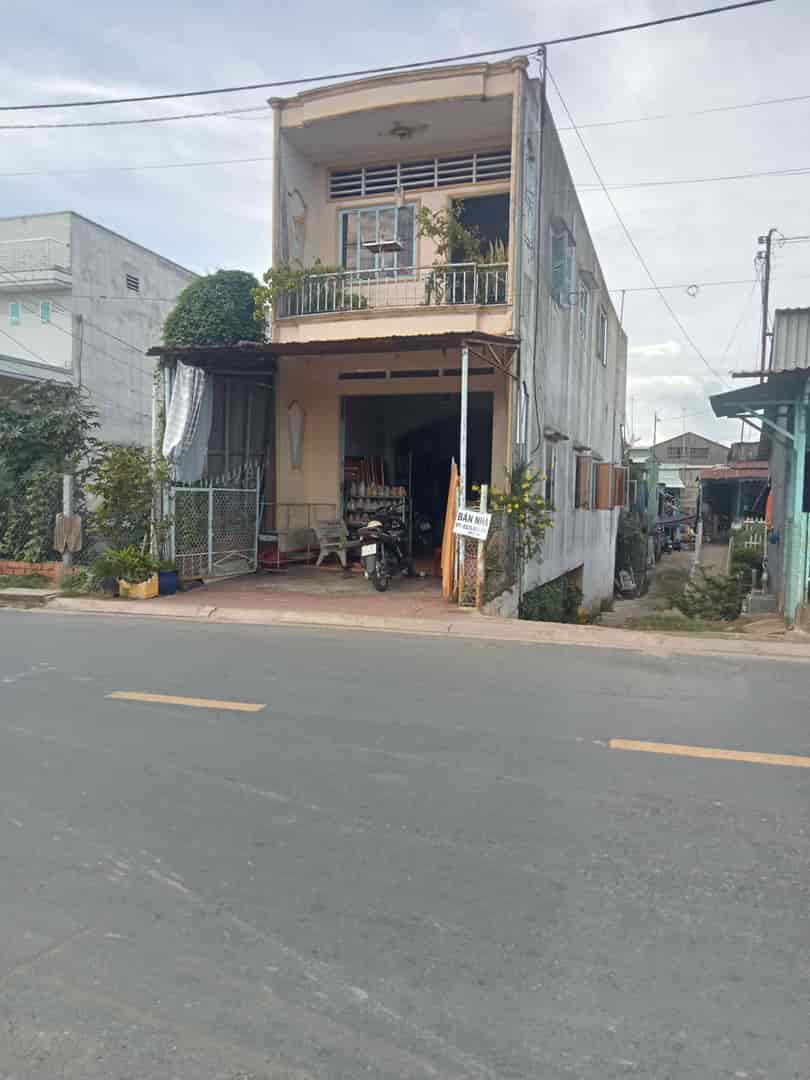 Chính chủ bán nhà mặt phố đường Trần Hưng Đạo phường Long thạnh txtanchau tỉnh An Giang, dt 78m