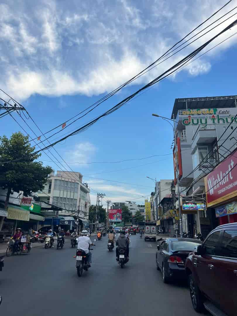 BÁN GẤP Đường Thích Quãng Đức Số 4 Ngay vòng xoay, vị trí cực tiềm năng, GIÁ RẺ sinh lời cao