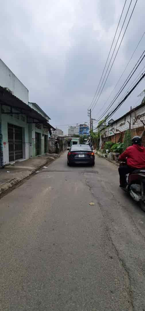 Bán nhà 2 tầng, 260m², 8PN, 8WC, Linh Xuân, Thủ Đức, 6.7 tỷ