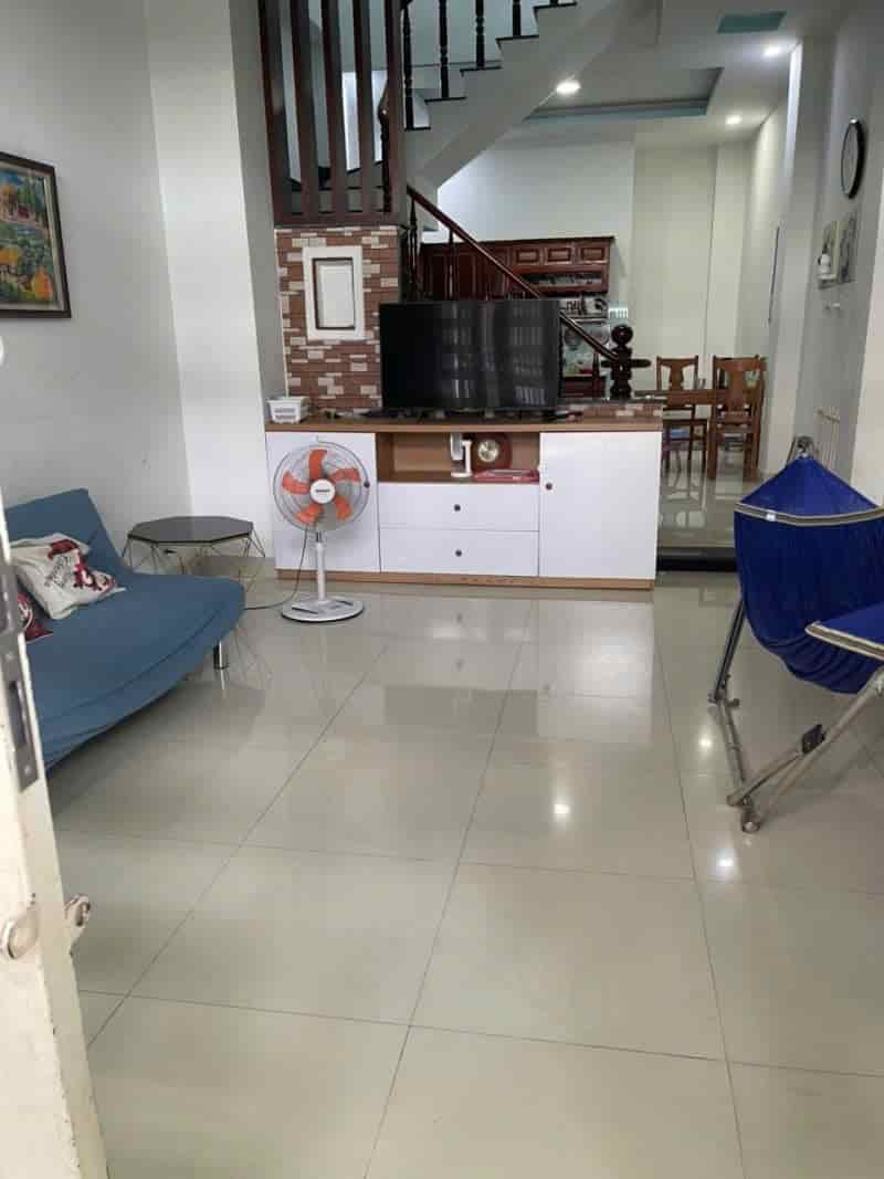 Bán nhà 3 tầng, 54m², 3PN, 3WC, Nguyễn Duy Trinh, Q.9, 4.3 tỷ