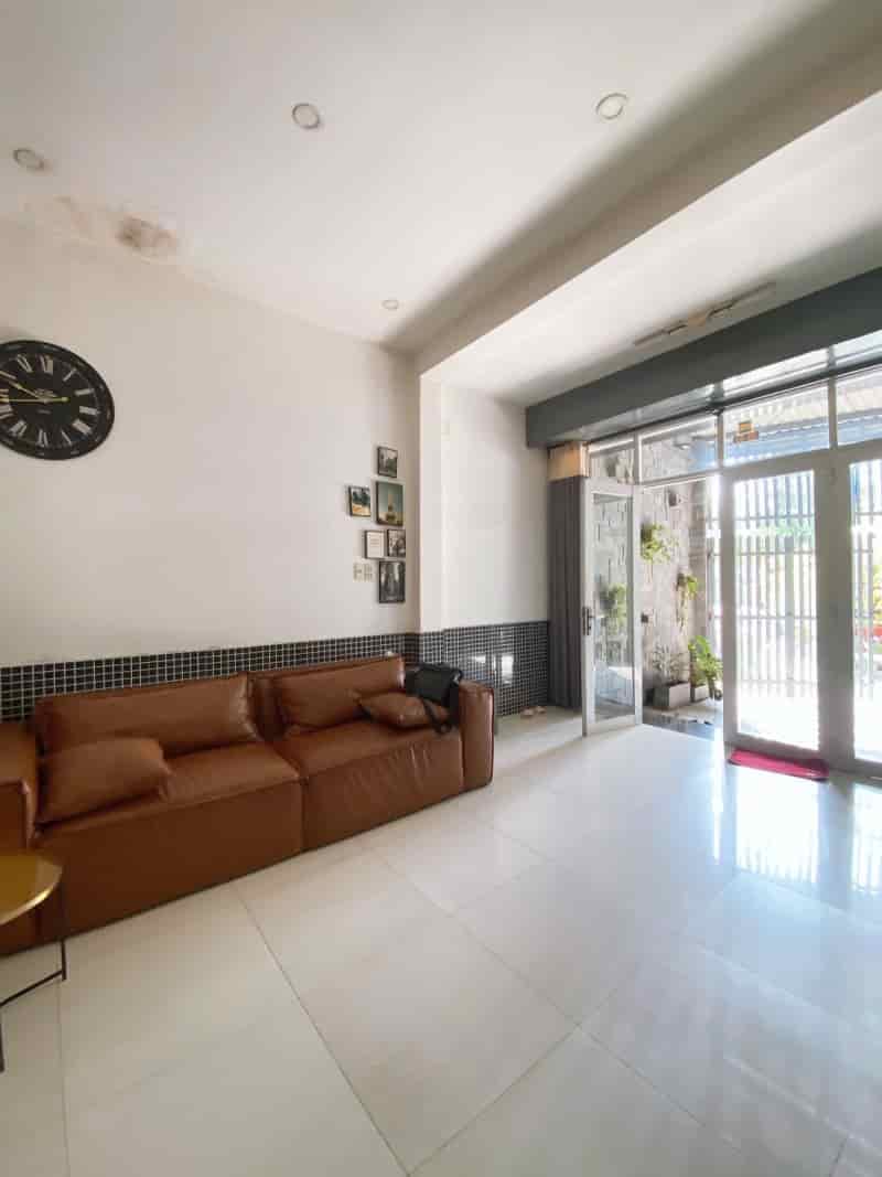 Bán nhà mặt phố Linh Đông, Thủ Đức, 95m², 6.1 tỷ, sổ hồng