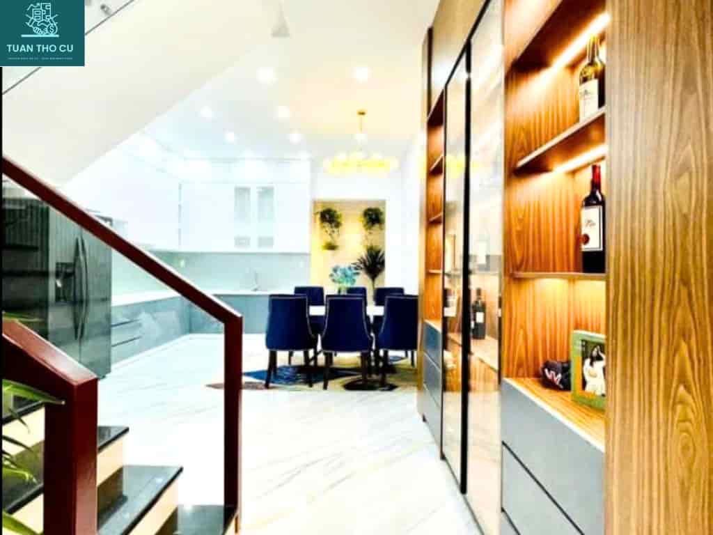 Bán Nhà phố Hưng Phúc, 1 Bước Ra Phố, View Hồ, 5 Tầng Mới, TK Đẹp, 50m2, 6.4 tỷ