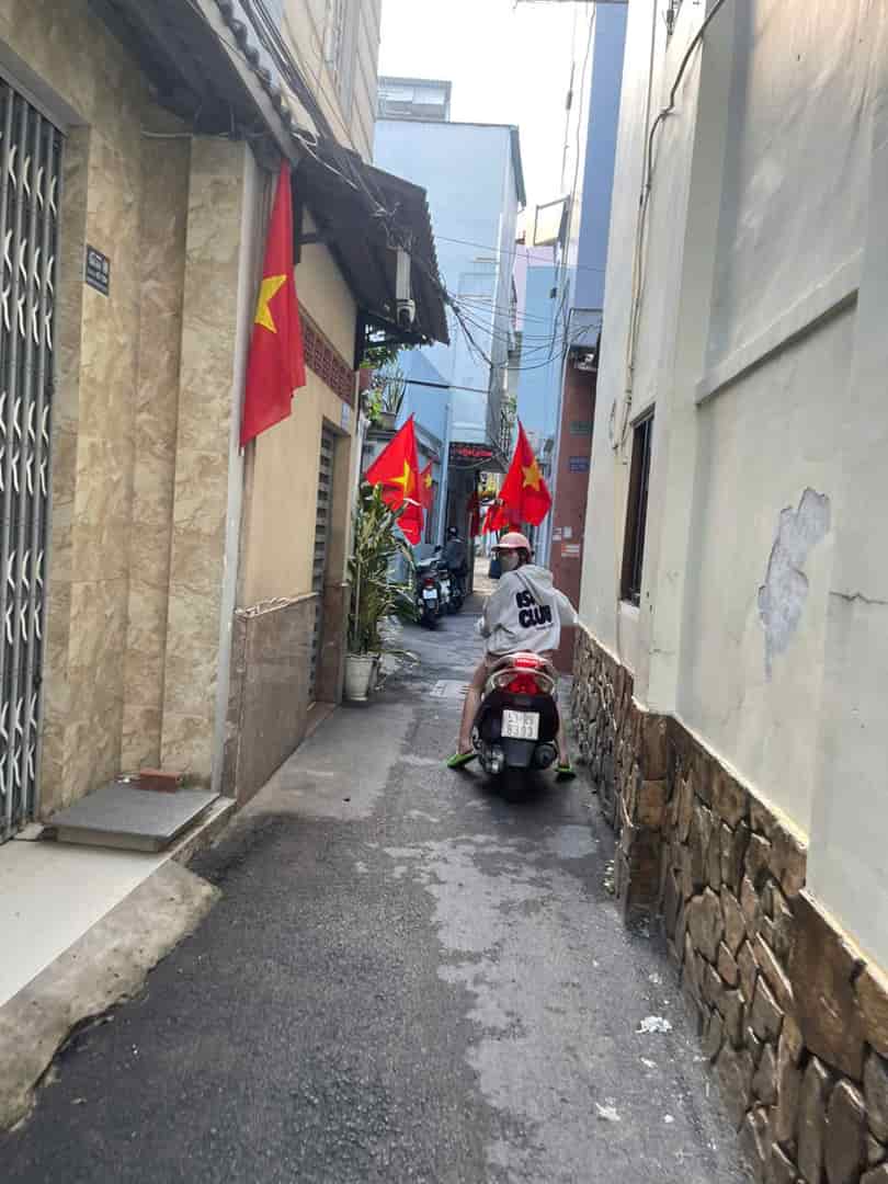 Bán nhà CC gần HXH, 2 tầng Nguyễn Văn Đậu P6, 66.9m2 chỉ 6.9 tỷ