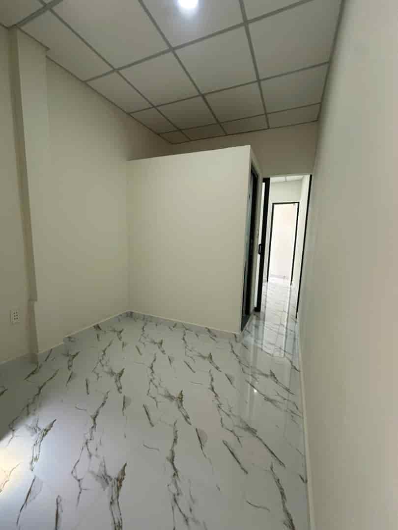 Bán Nhà đẹp Nguyễn Công Hoan ngay công viên P.Nhuận, DTSD 35m2, 3.4 tỷ