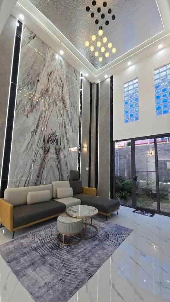 Bán Căn nhà Full Nội Thất 5 tầng đường xe tải p.thạnh xuân Q12, nằm khu dân cư đồng bộ dân trí cao