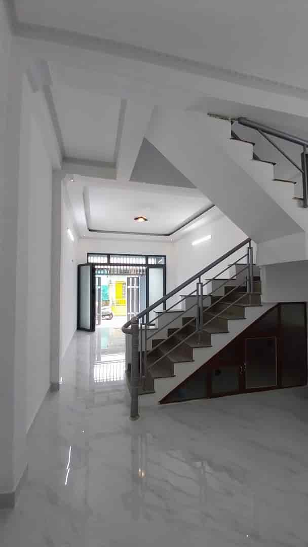 Bán Căn Nhà 2Lầu Cách Phạm V Đồng 200m, p.Linh Tây TP thủ đức, hẻm thông xe hơi, dân cư đông đúc, đa tiện ích
