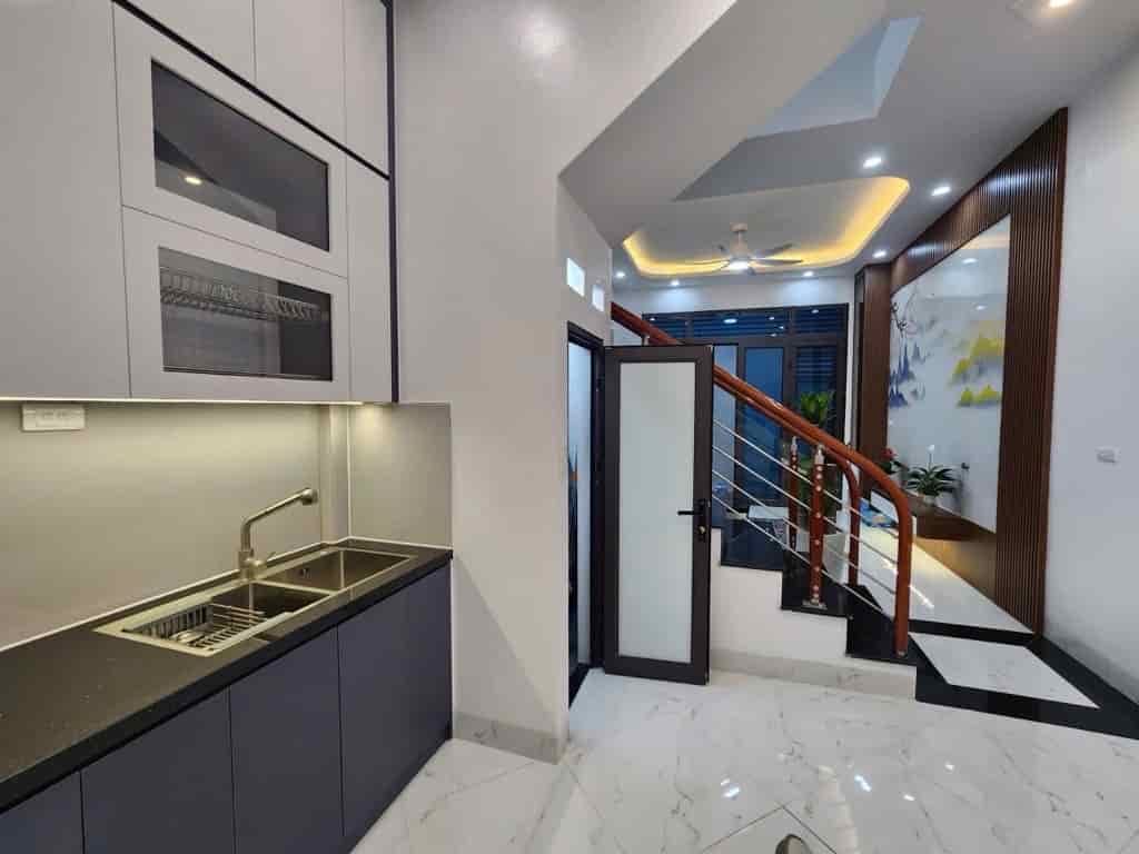 Nhà Ô Tô 250 Kim Giang, 36m2, 4 tầng, 5 ngủ, 2 thoáng - 6,6 tỷ