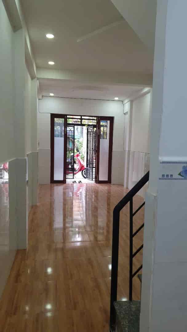Bán nhà mặt phố Trịnh Hoài Đức, Q.9, 52m2, 2 tầng, 4.5 tỷ, sổ hồng
