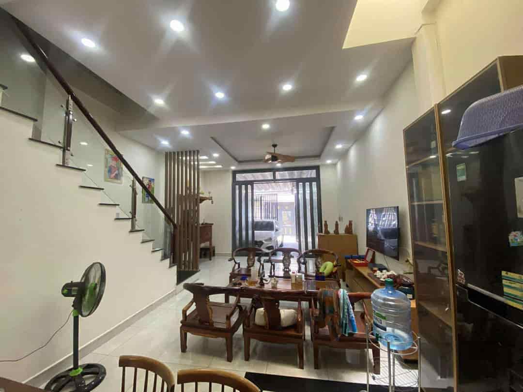 Bán nhà Ngô Chí Quốc, Bình Chiểu, Thủ Đức, 100m², 6,05  tỷ, 4PN, 3WC