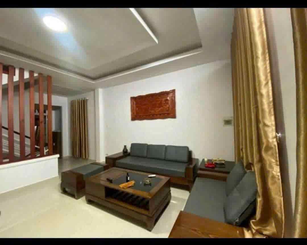 CHO THUÊ VILLA FULL NỘI THẤT 4 PHÒNG NGỦ CAO THẮNG TP ĐÀ LẠT 15TR/THÁNG