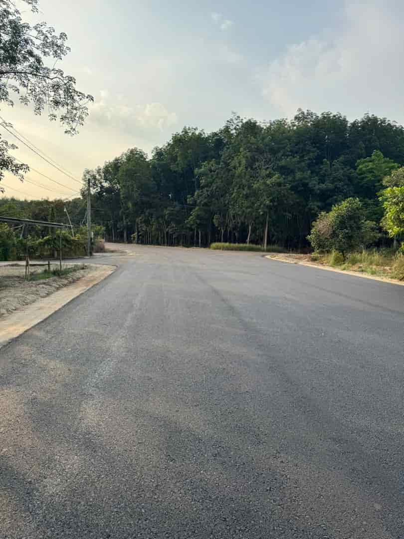 BÁN 3,5 SÀO ( 75 X 45 = 3.450m2 ) GÓC 2 MẶT TIỀN LỘ NHỰA CHƠN THÀNH CHỈ 890TR