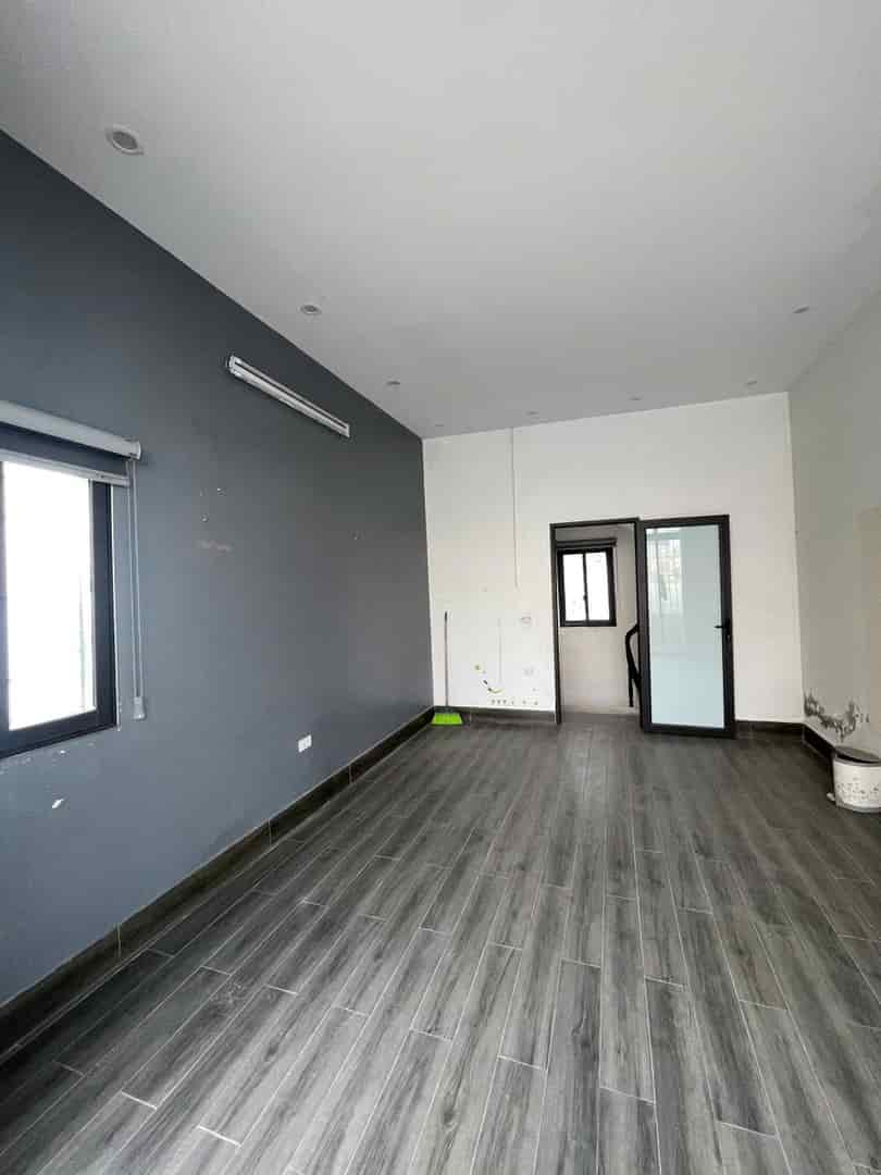 Cho thuê nhà ngõ 255 Lĩnh Nam, 32m2, 4 tầng, 3 ngủ, 8 Triệu - ở gia đình, nhóm