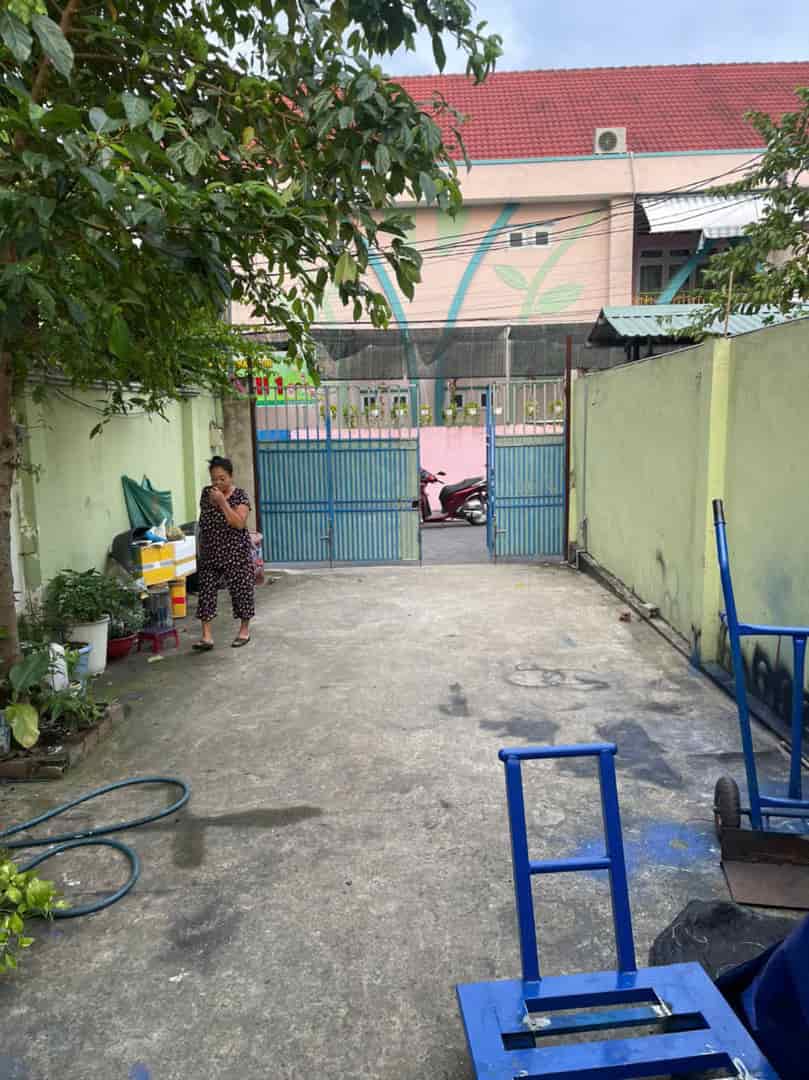 Cho thuê kho, xưởng 202m, có gát lửng MT hẻm 8m thông lê văn khương, Phường Thới An, Q12