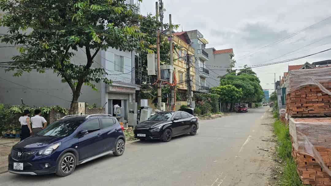 Bán 67m2 đất sổ đỏ Lai Xá, Hoài Đức, vị trí kinh doanh tốt.