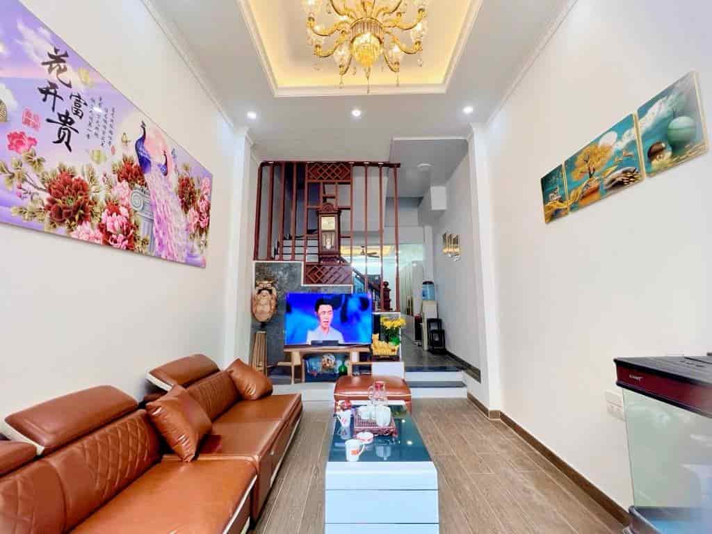 NHÀ DÂN XÂY PHÚC LỢI - 39M - 4 NGỦ - Ô TÔ THOẢI MÁI - 6 TỶ VỪA