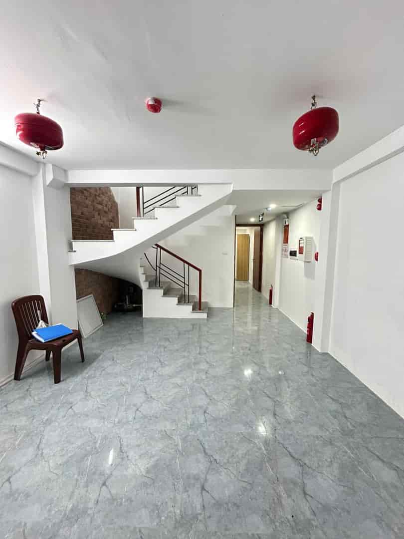 Bán nhà Trần Duy Hưng, Cầu Giấy, ngõ nông 3 gác, 50m2, 6 tầng, Mt 4m, chỉ 17.4 tỷ