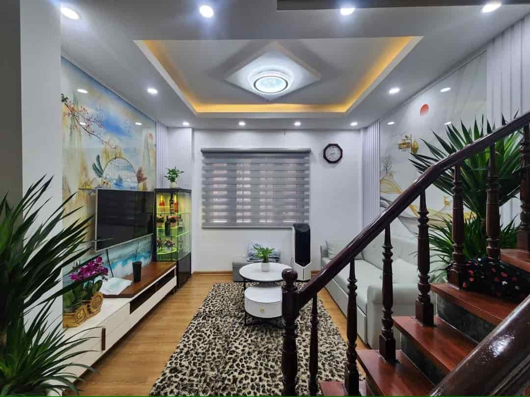 BÁN NHÀ, PHỐ TÔN ĐỨC THẮNG-NHÀ DÂN  XÂY ,5TẦNG -DT 22 M2 -MT 3.2m GIÁ CHỈ 5.2 TỶ