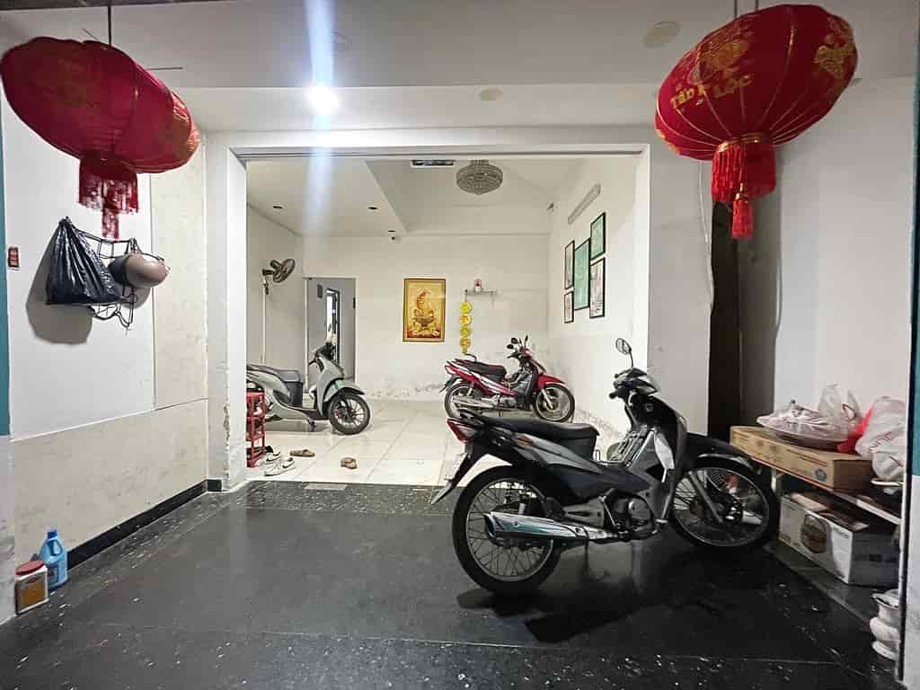 CHDV 168M² (10x15) 2 TẦNG BTCT, DÒNG TIỀN 500TR/NĂM, HXT THÔNG, 2 CĂN RA MẶT TIỀN NGUYỄN THÁI