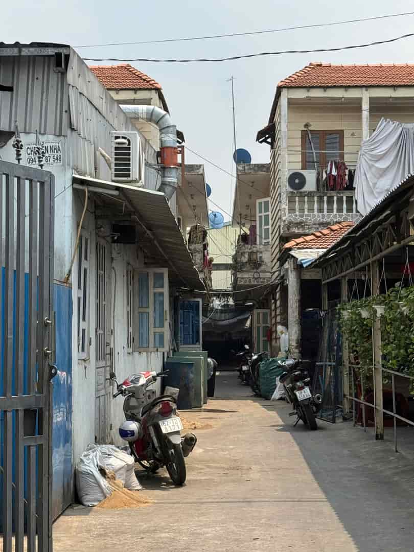 CHÍNH CHỦ CẦN BÁN NHÀ ngay KCN Ấp bình tiền 2, Xã Đức Hoà Hạ, H. Đức Hòa, T.Long An