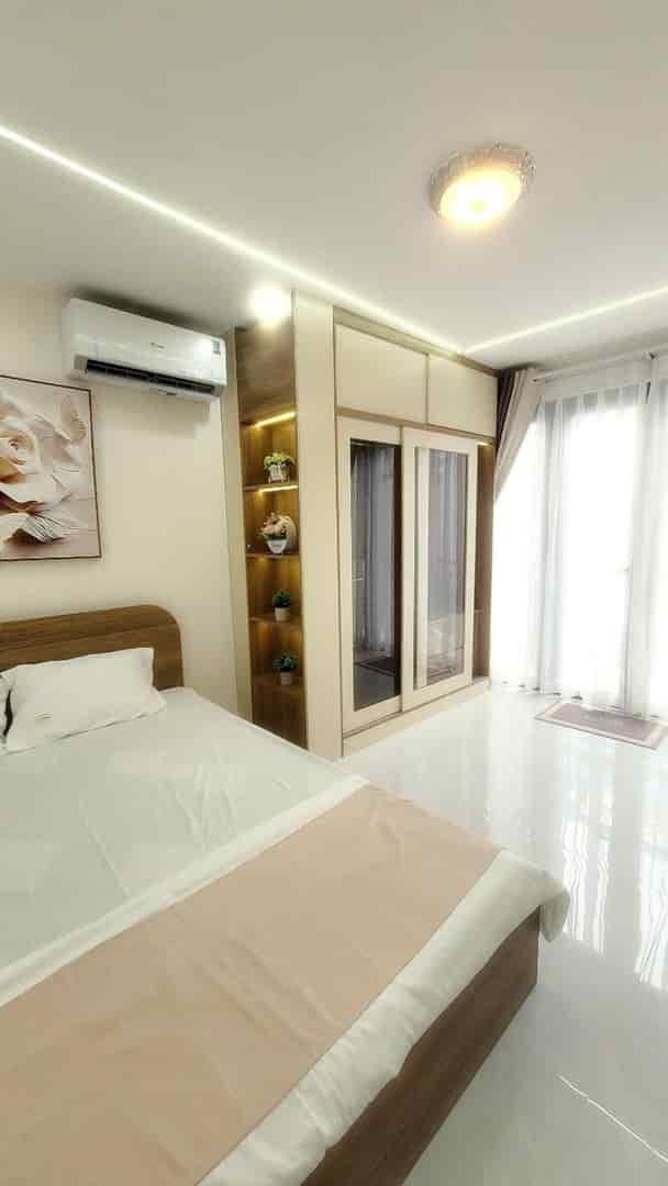 Bán nhà mặt tiền Trường Chinh, phường 14, Tân Bình; (5,3x22) tuyến Metro 2