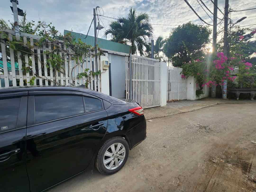Căn góc 242m2, 11 tỷ hơn, đường Nguyễn Đôn Tiết, Bình Trưng Đông Thủ Đức