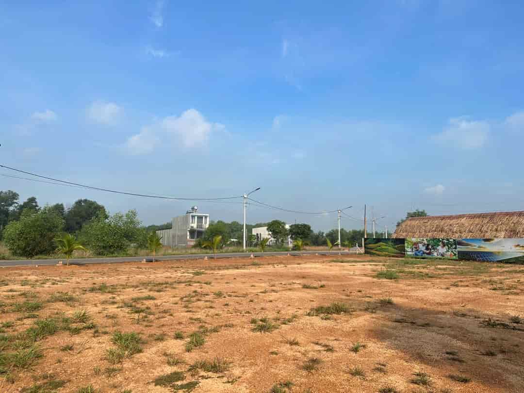 ĐẤT TÂN ĐỊNH BẾN CÁT NGAY CỔNG SAU ĐẠI NAM CHỈ 7XX