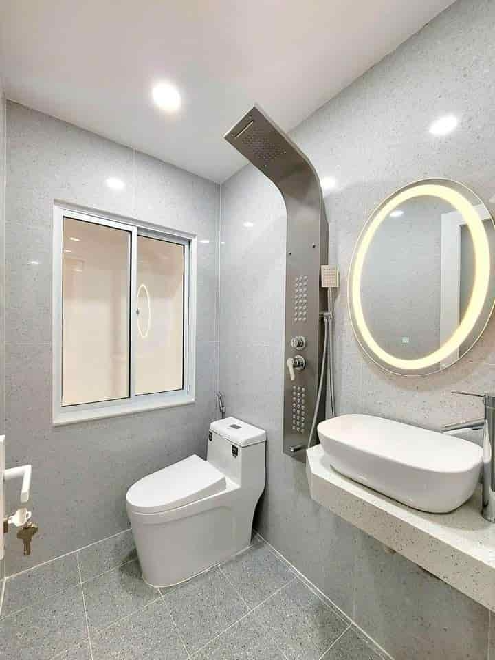 Bán nhà ở Tân Phú, 1 trệt 1 lầu, 48m2, giá chỉ 2 tỷ 100 tiệu còn thương lượng, sổ hồng riêng