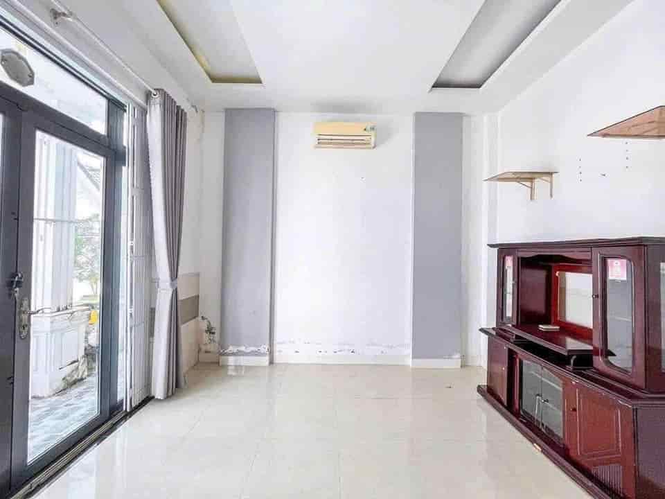 CHỦ NGỘP BANK CẦN BÁN GẤP NHÀ 1T1L 56.M2 1TY320 CÁCH CHỢ BÌNH LONG 1KM