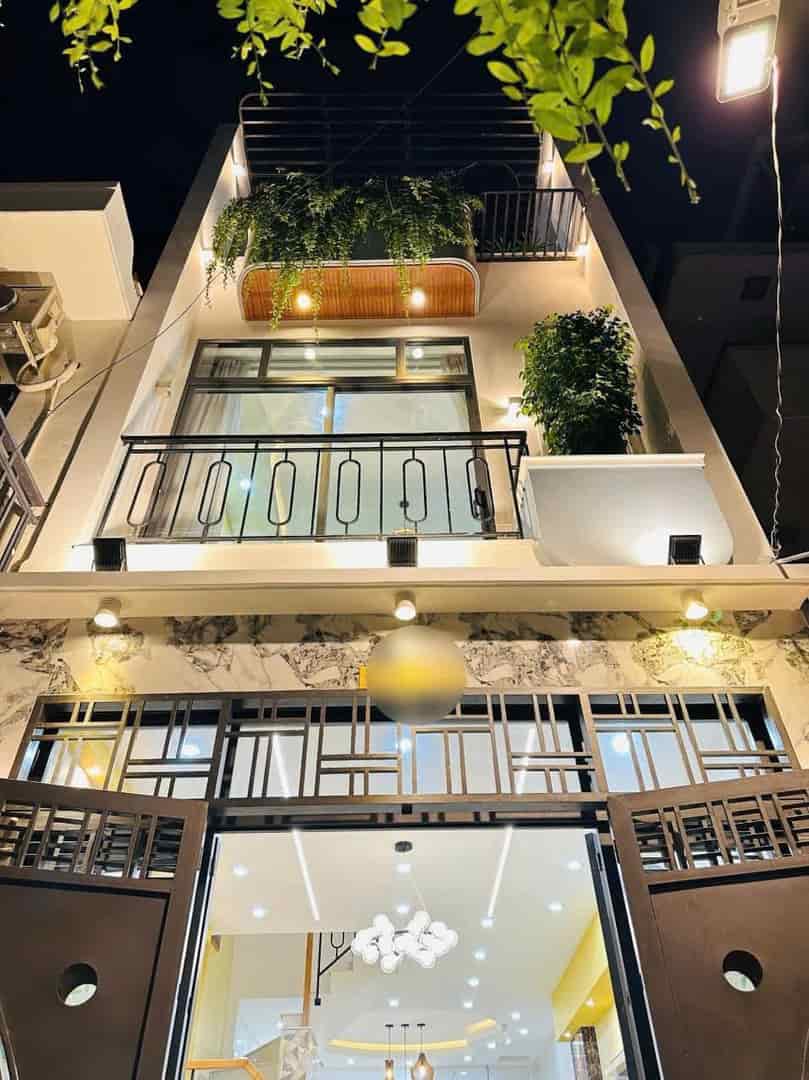 Nhà SHR cần bán gấp DT 63m2 Hoàng Hoa Thám, P5, Bình Thạnh giá 2tỷ300tr. Sẵn hợp đồng thuê12tr/tháng