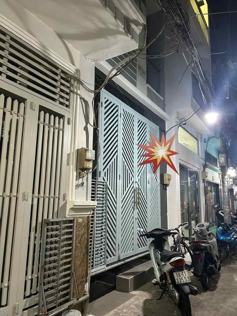 BÁN NHÀ KHU ĐƯỜNG SÔ ĐƯỜNG ĐOÀN VĂN BƠ, CHỈ VÀI BƯỚC CÓ XE HƠI CẢ 2 HƯỚNG RA, THÔNG RA VĨNH KHÁNH, HOÀNG