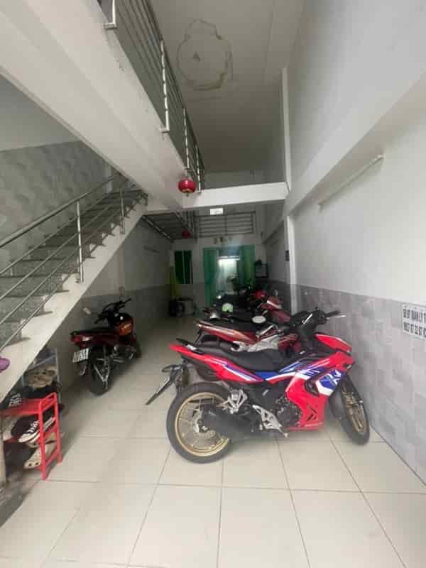 BÁN NHÀ 5 TẦNG, 98M2, ĐOÀN VĂN BƠ, QUẬN 4 - GIÁ 10.8 TỶ - SỔ HỒNG CHÍNH CHỦ
